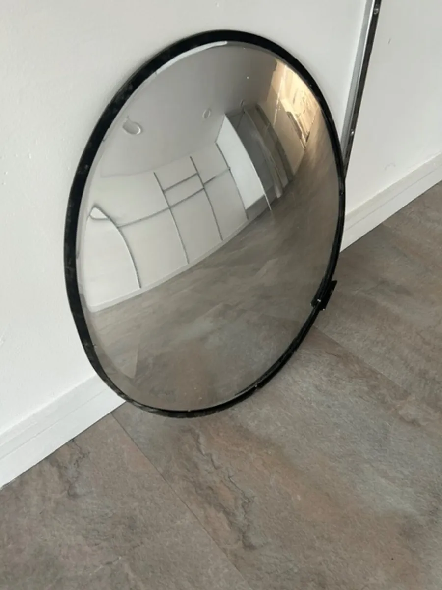 retail security mirror - Image 1