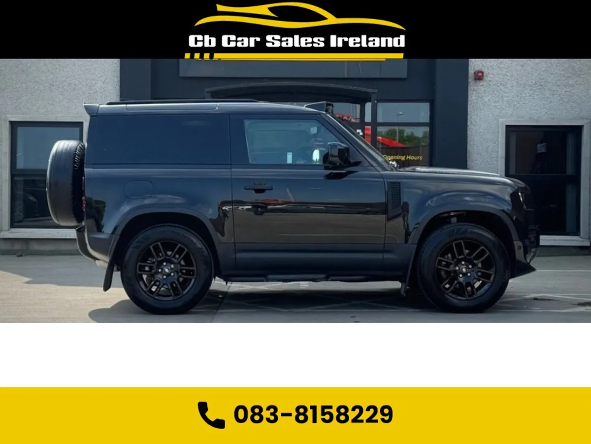 Land Rover Defender HARD TOP D MHEV - Image 3