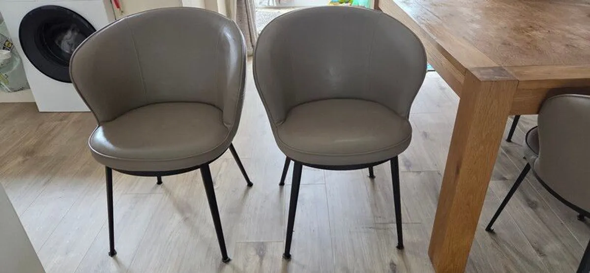 dining chairs 6 for 500 euro.   The chairs are still available in ez living for over 200 each.  Table can go for free - Image 3