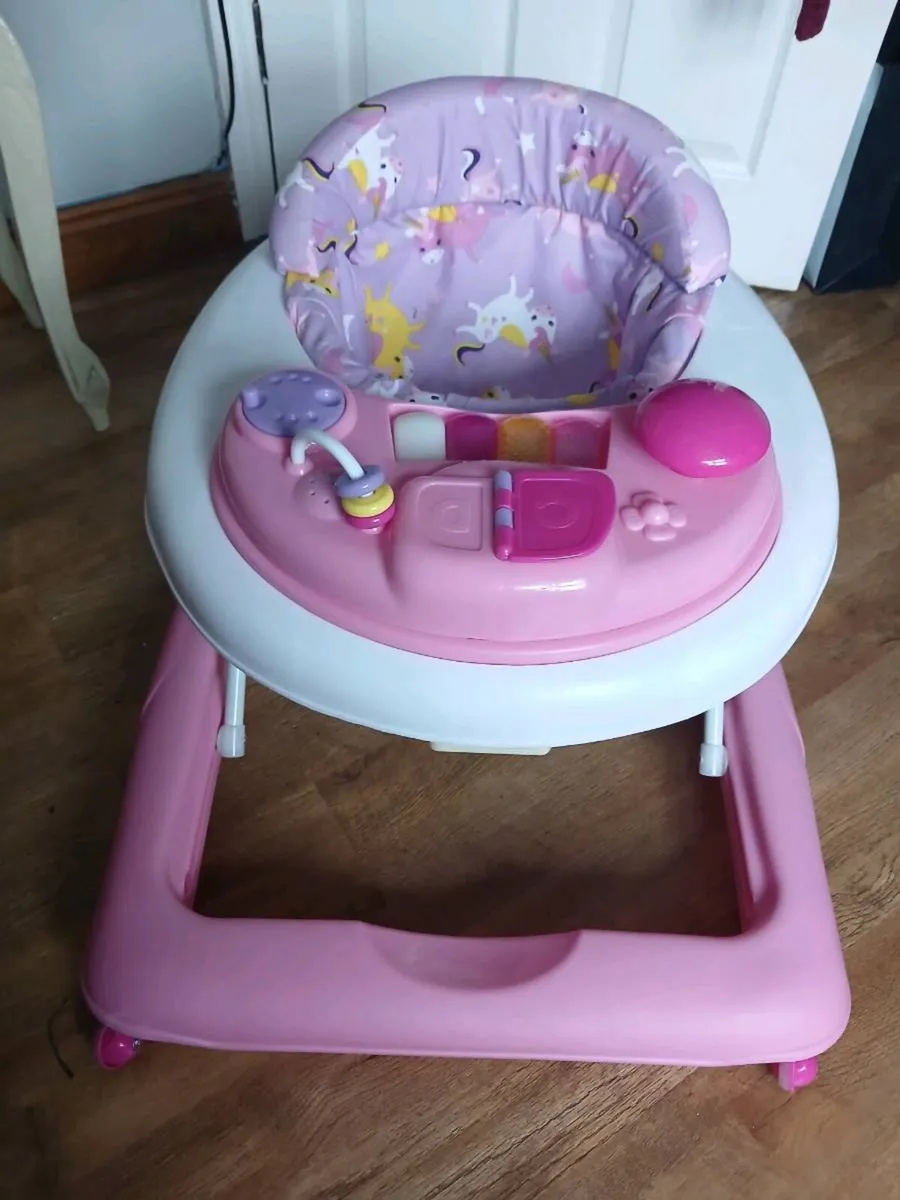 Baby walker - Image 1
