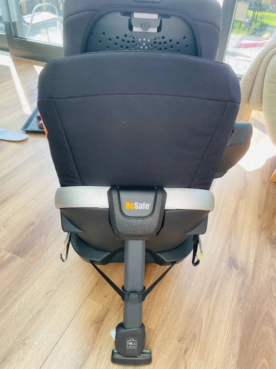BeSafe Stretch Rear Facing Car Seat - Image 4