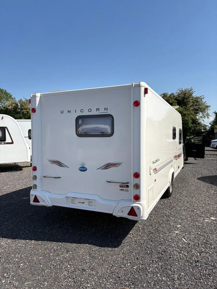 Bailey unicorn 4 berth fixed bed Caravan - Image 3