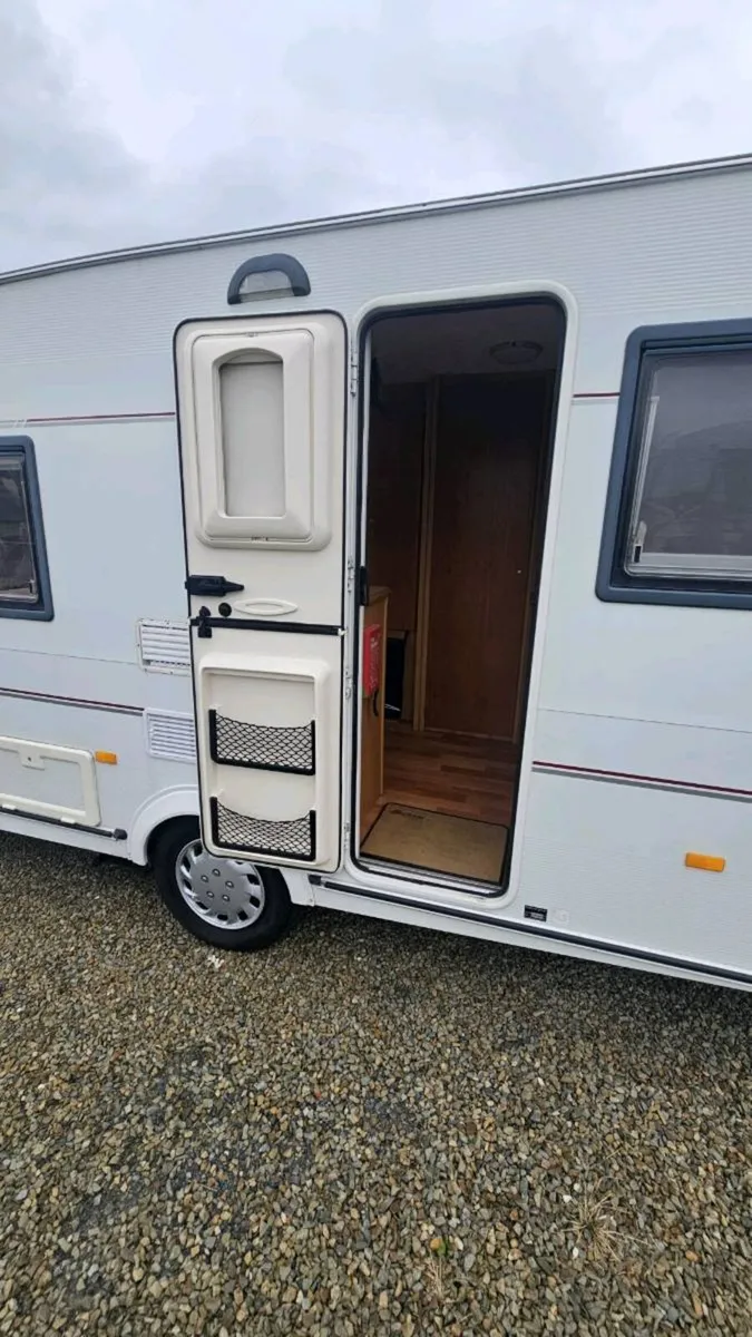 Caravan - Image 4