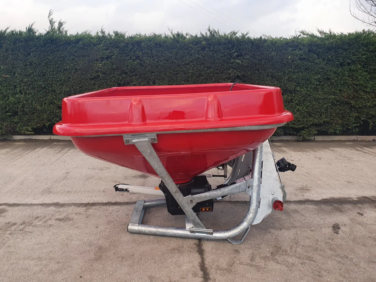 Rhino wagtail spreader 1400l - Image 4
