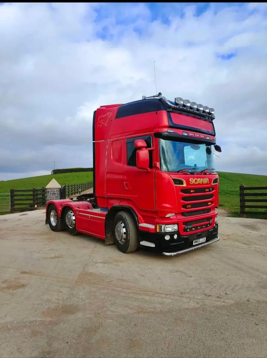 2017 scania R520 v8 tractor unit midlift - Image 2