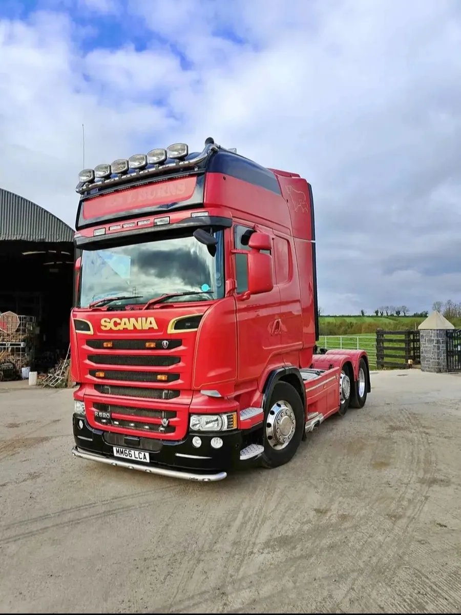 2017 scania R520 v8 tractor unit midlift - Image 1