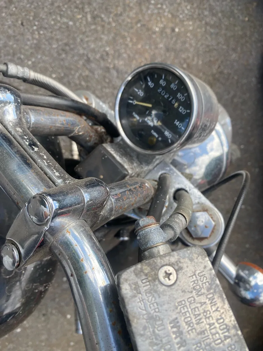 Suzuki Intruder 400cc - Image 4