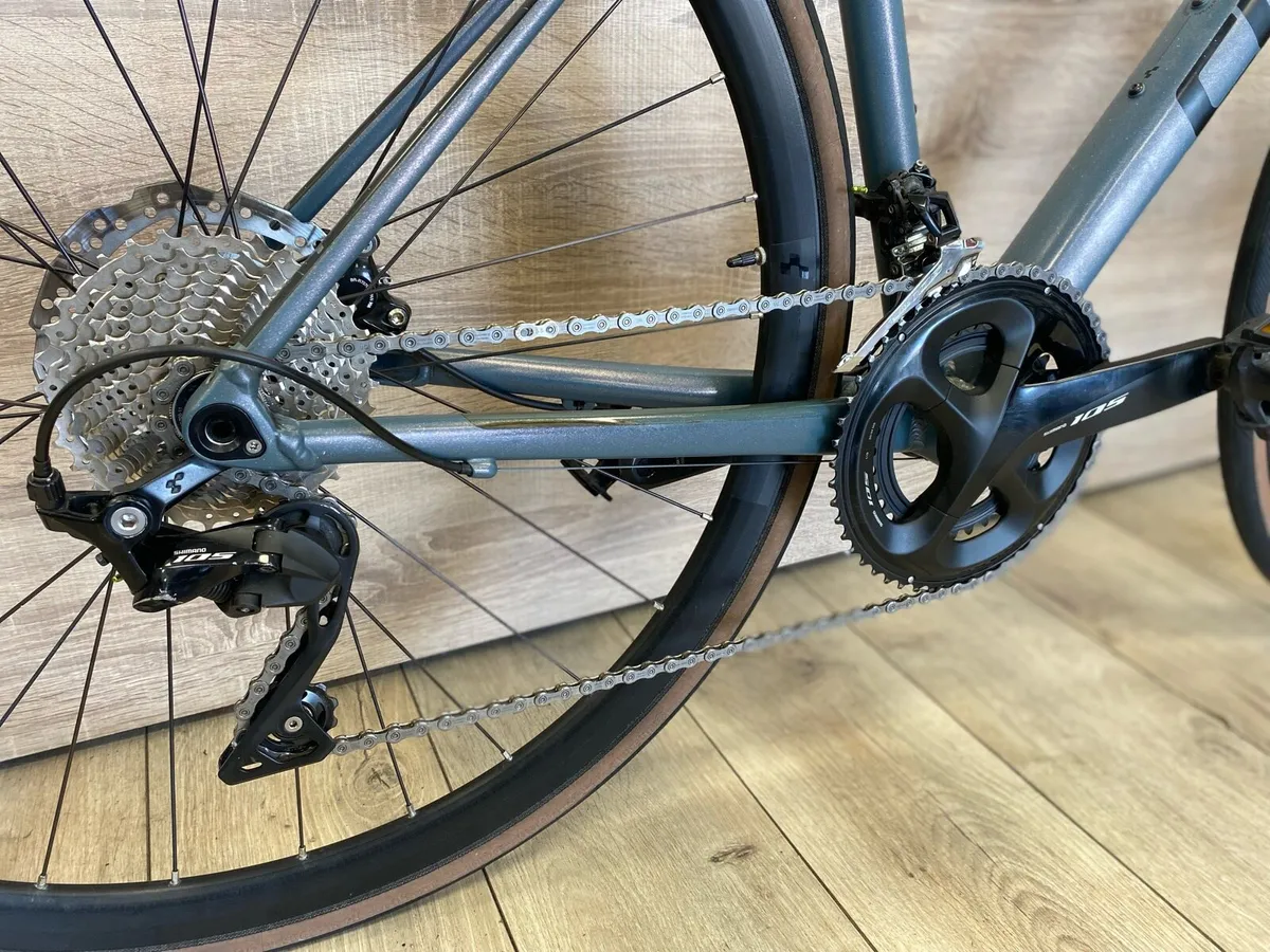 Cube axial race (like new) - Image 3