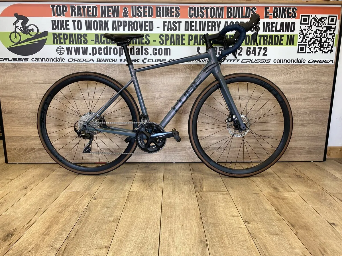 Cube axial race (like new) - Image 1