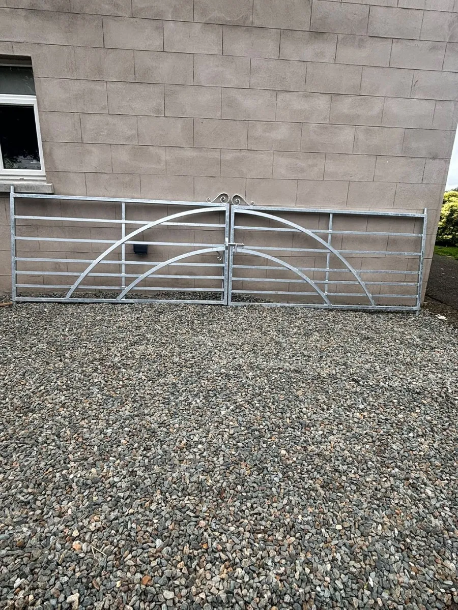 Gates - Image 3