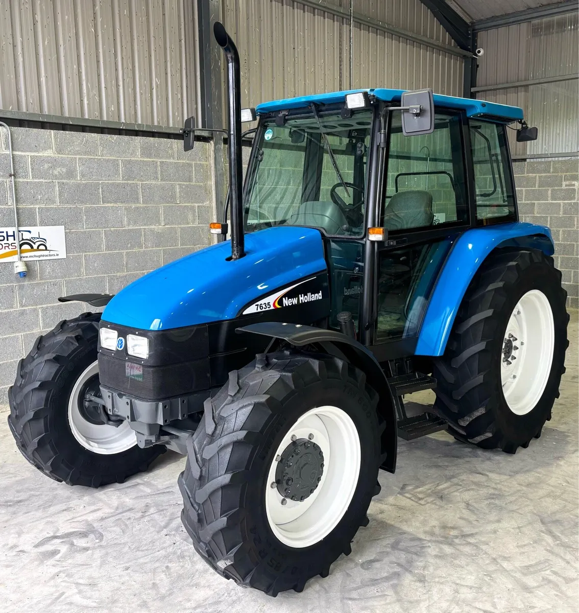 NEW HOLLAND 7635** No Electrics + Creeper Gears** - Image 1