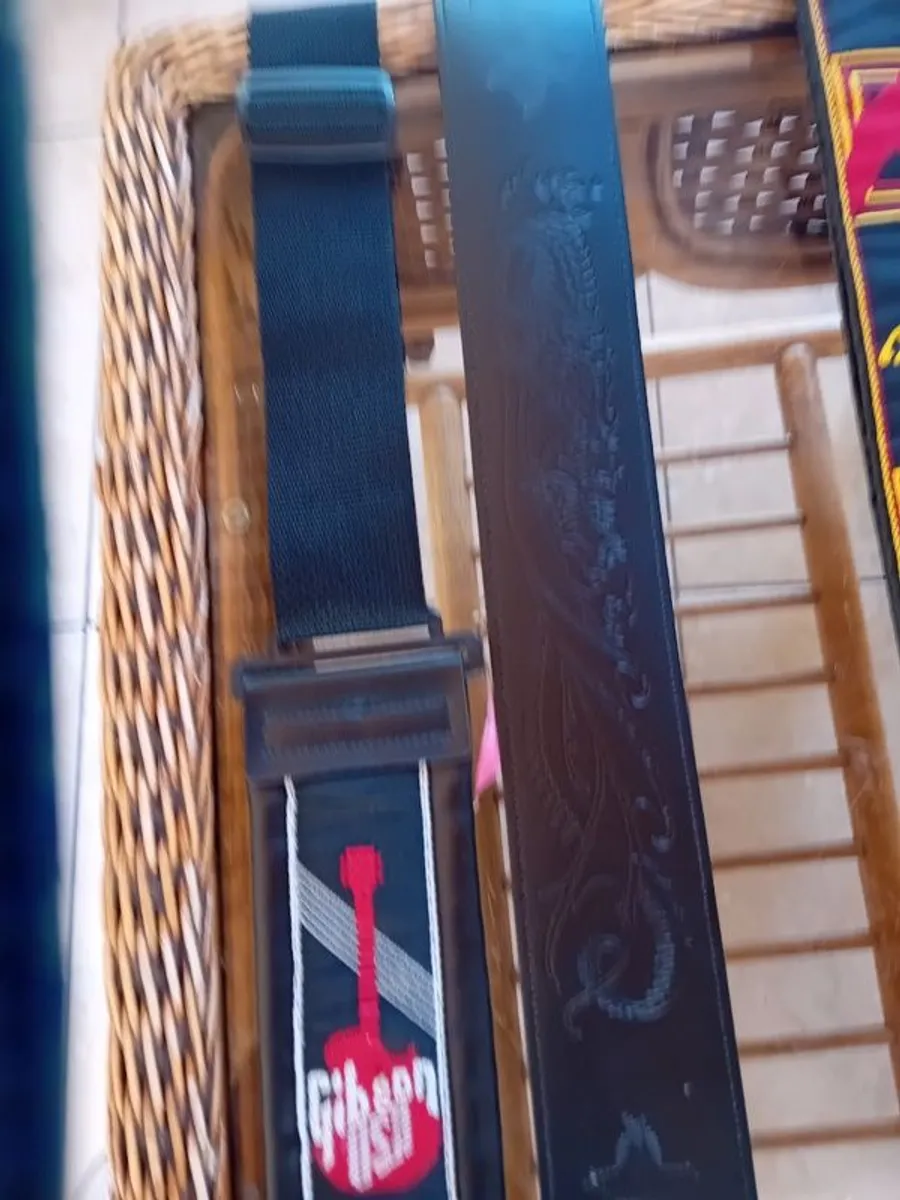 Guitar straps & tuners - Image 3