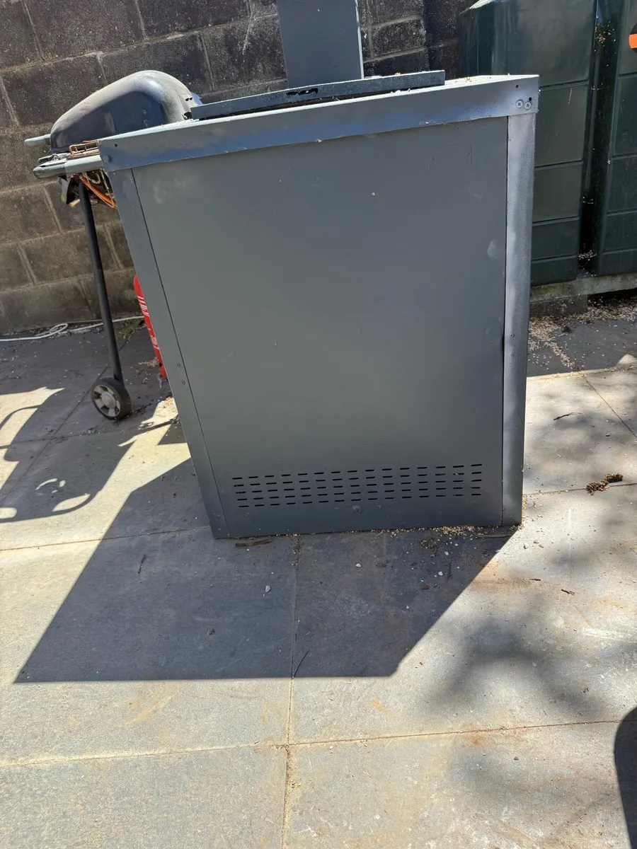 Oil boiler - Image 1