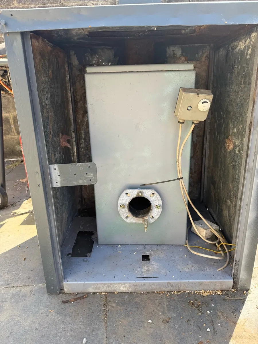 Oil boiler - Image 2