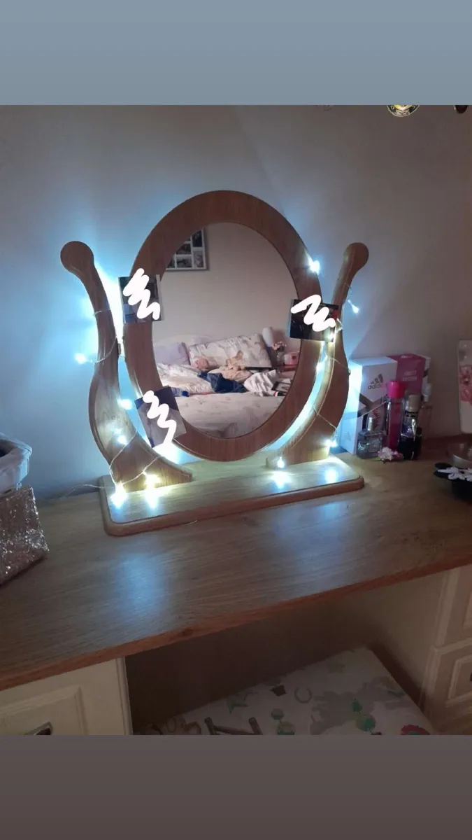 Mirror - Image 1