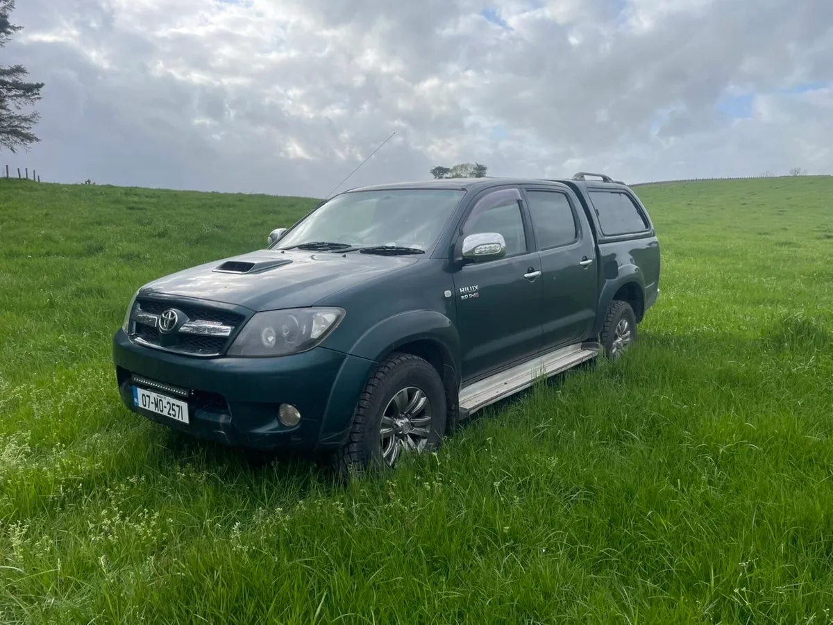 Toyota hilux - Image 2