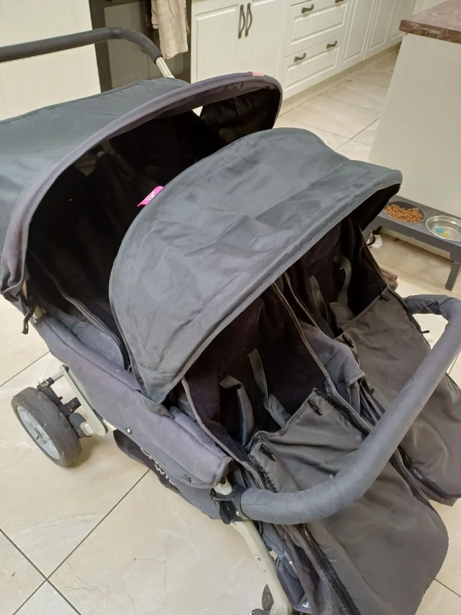 4 seater Buggy - Image 1
