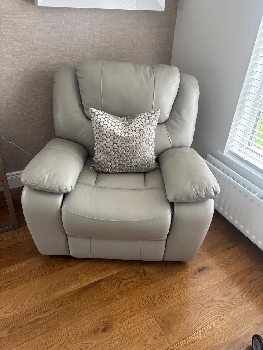 Grey leather sofa - Image 2