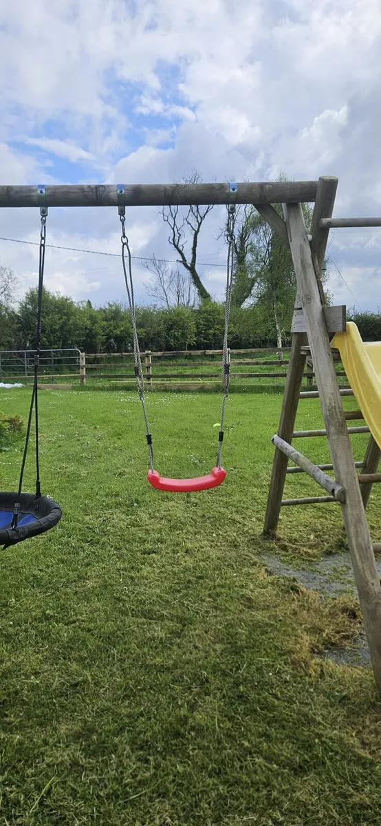Swing set (with slide) - Image 3