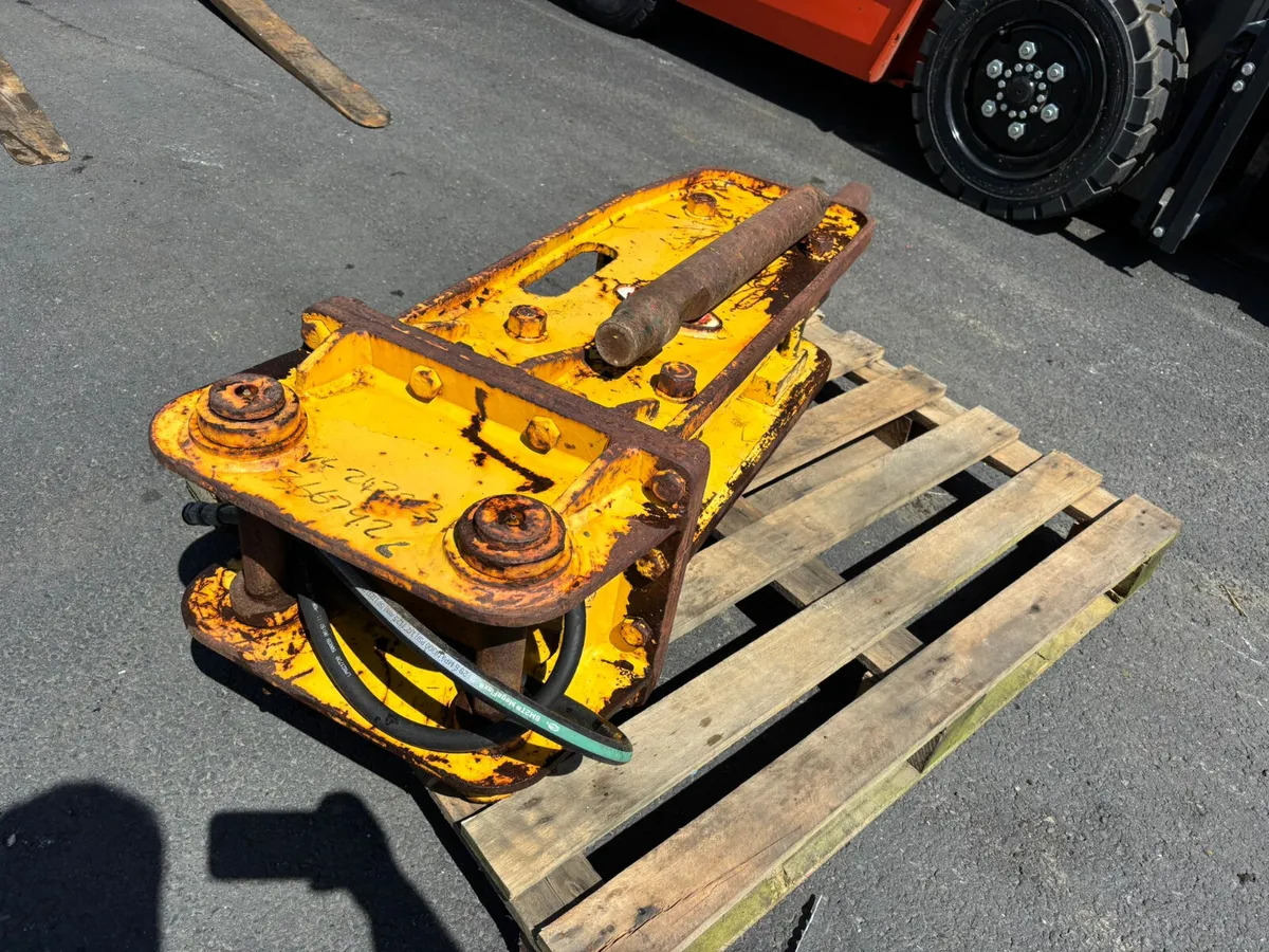 For Sale: Rock Breaker Attachment - Image 4
