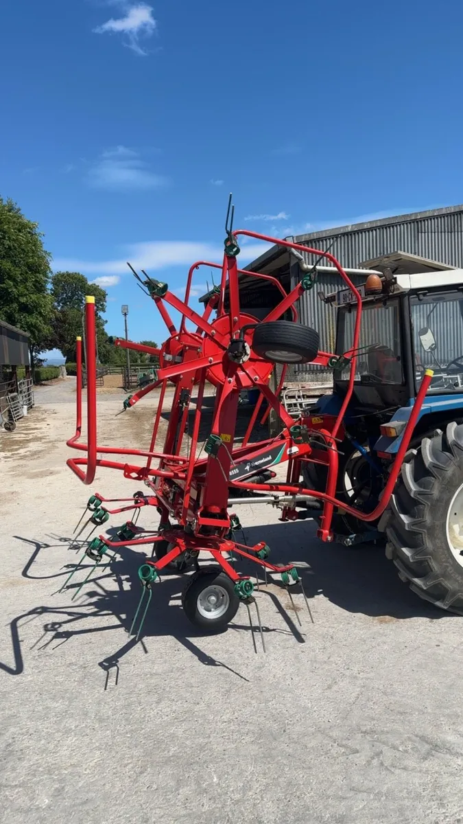 8555 Kverneland Tedder - Image 2