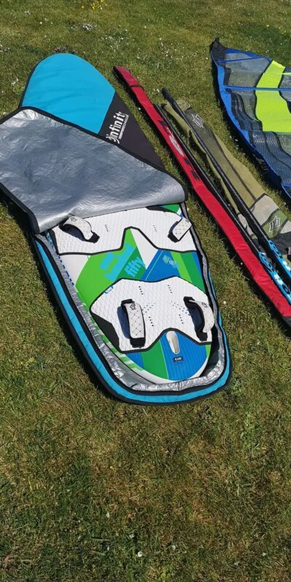 windsurfing fanatic shark 150 beginners friendly - Image 4