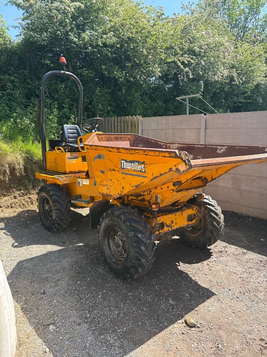 2015 thwaites 3 ton swivel dumper - Image 1
