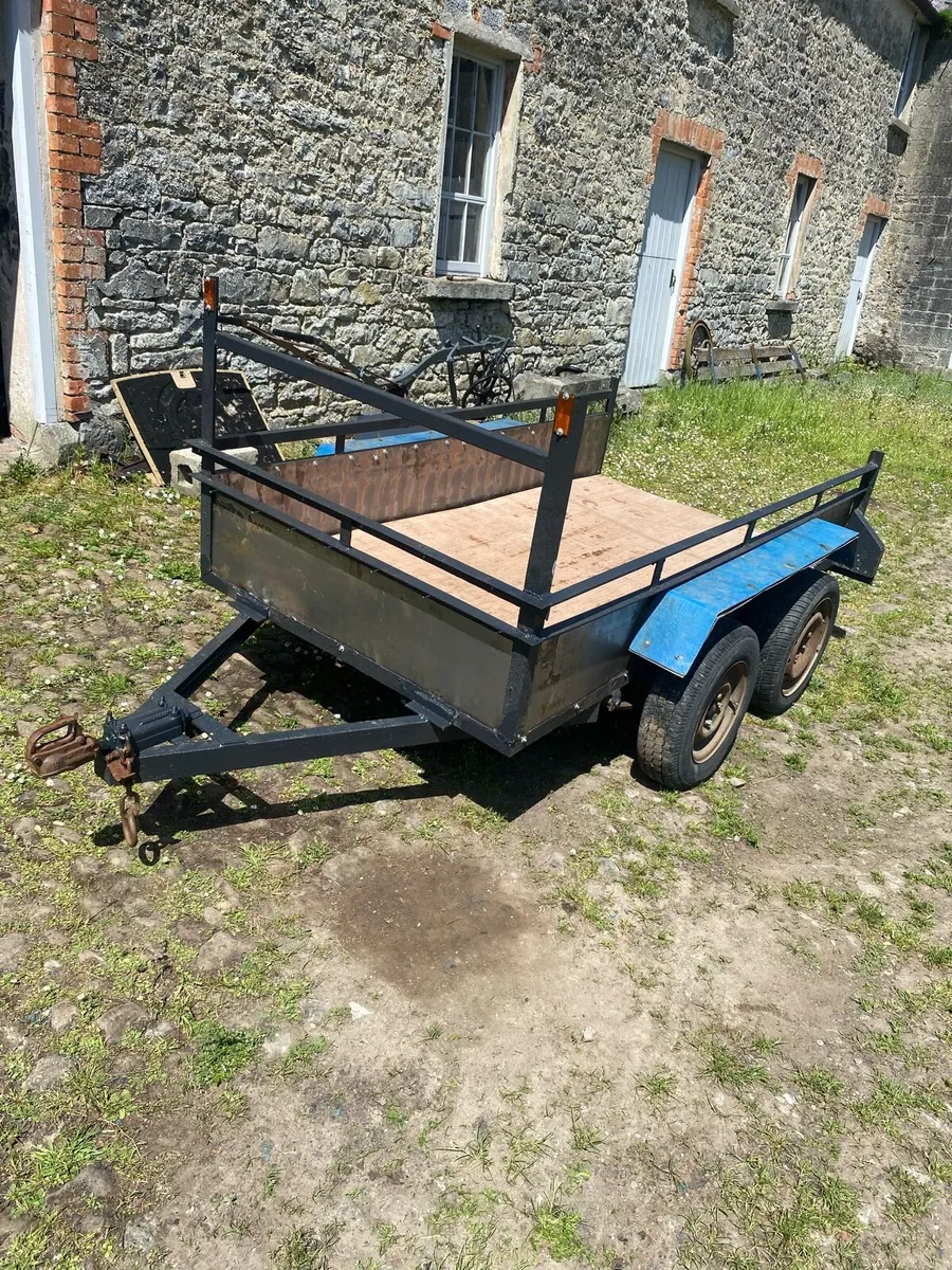 Builders trailer 8x4 - Image 1