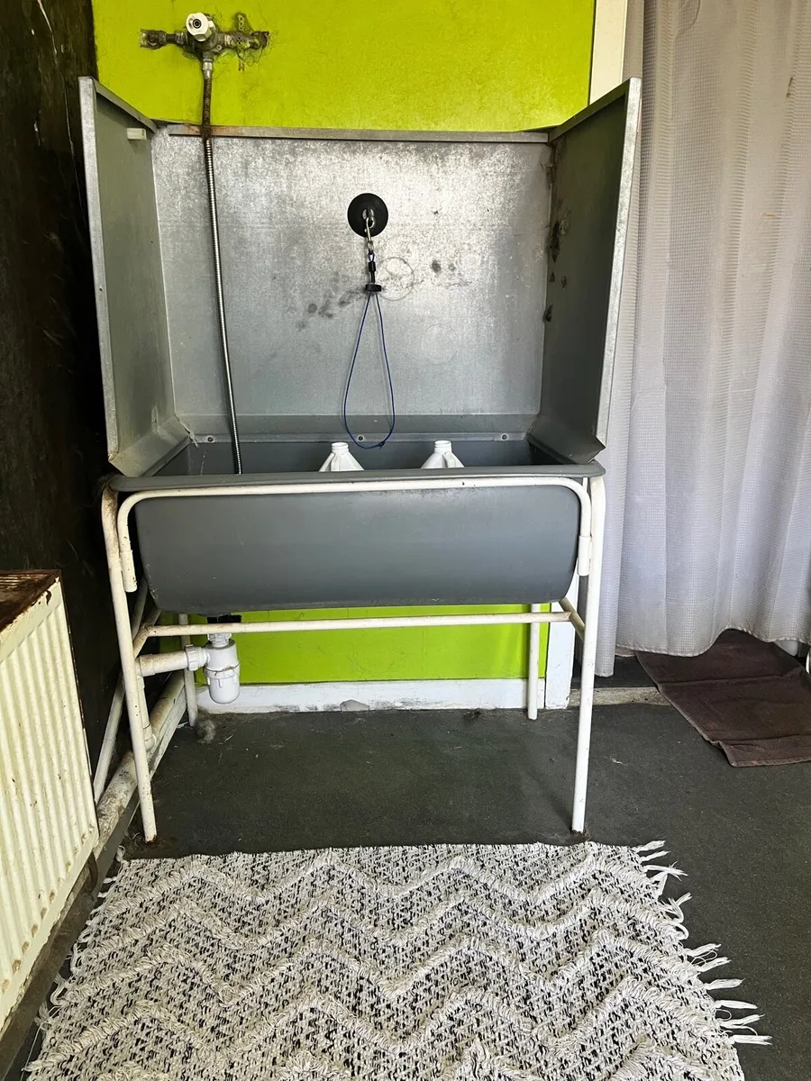 Dog Grooming Equipment - Image 3