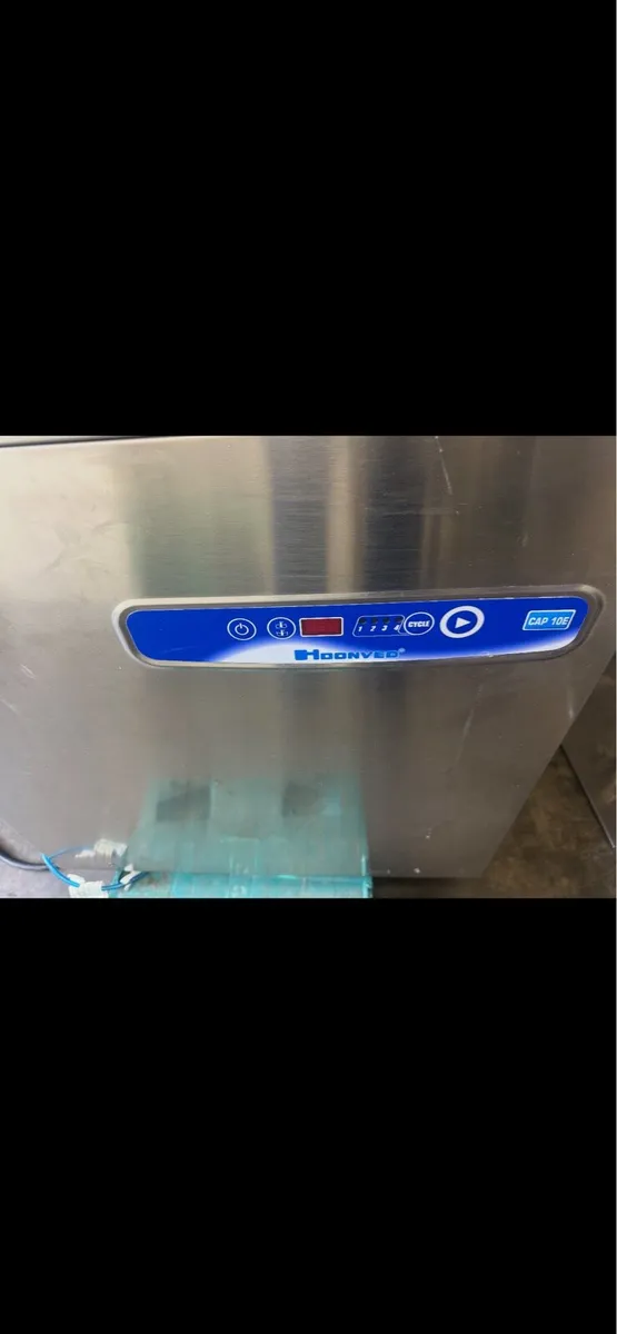 COMMERCIAL PASS-THROUGH DISHWASHER - Image 2