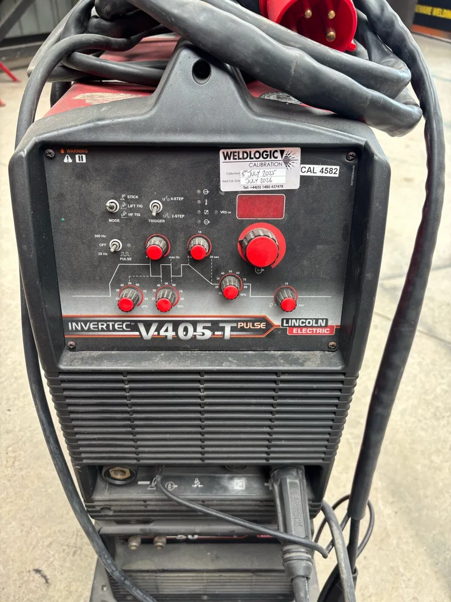 Lincoln electric Invertec V405 Pulse welder - Image 3