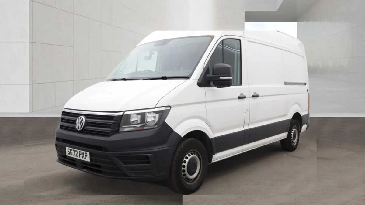 OUTSTANDING LATE 2022 VW CRAFTER 2.0 140 TRENDLINE - Image 2