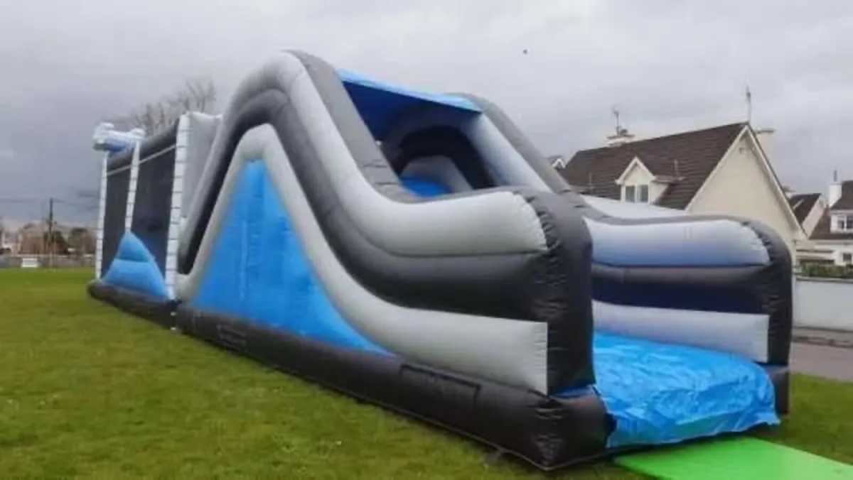 Bouncing castle - Image 2