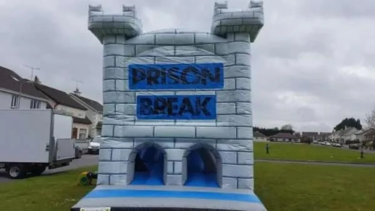 Bouncing castle - Image 3