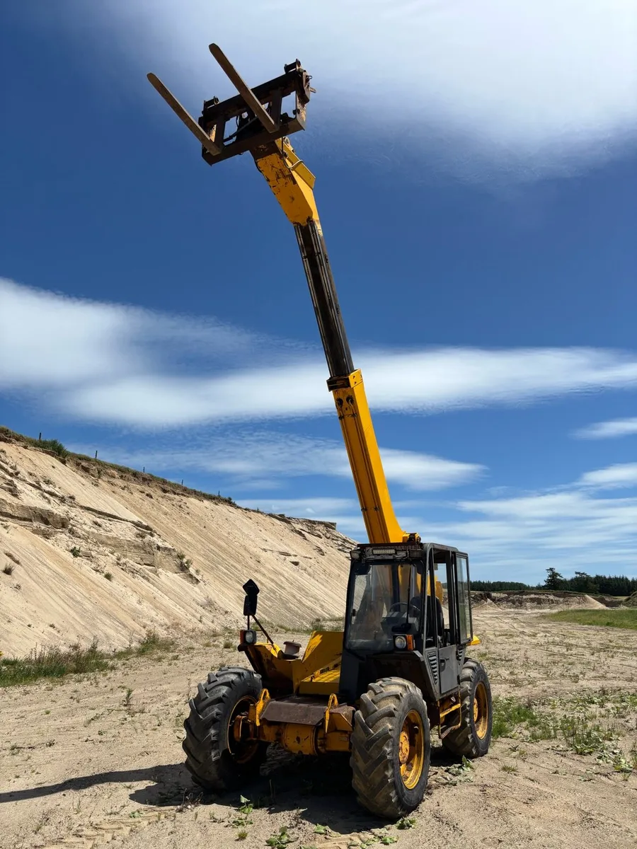 JCB  525 - 67. Loadall Farm Special. Teleporter - Image 1