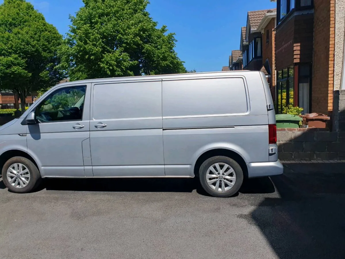 VW Transporter T6 high line model - Image 2