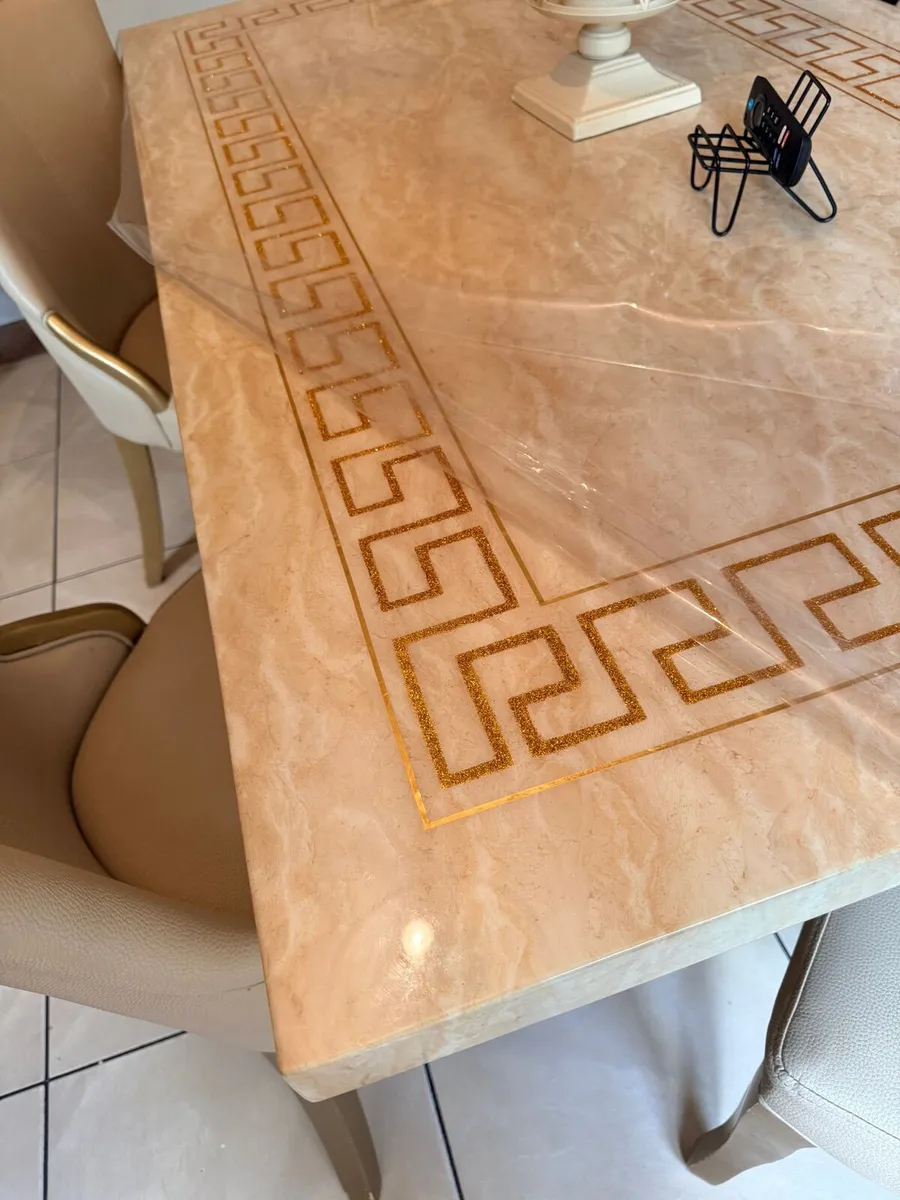 Kitchen table - Image 3