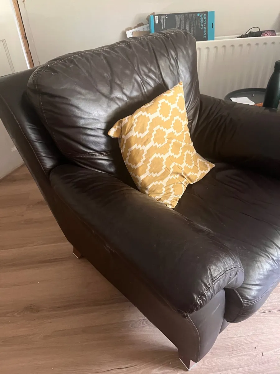 Free Furniture - Image 2