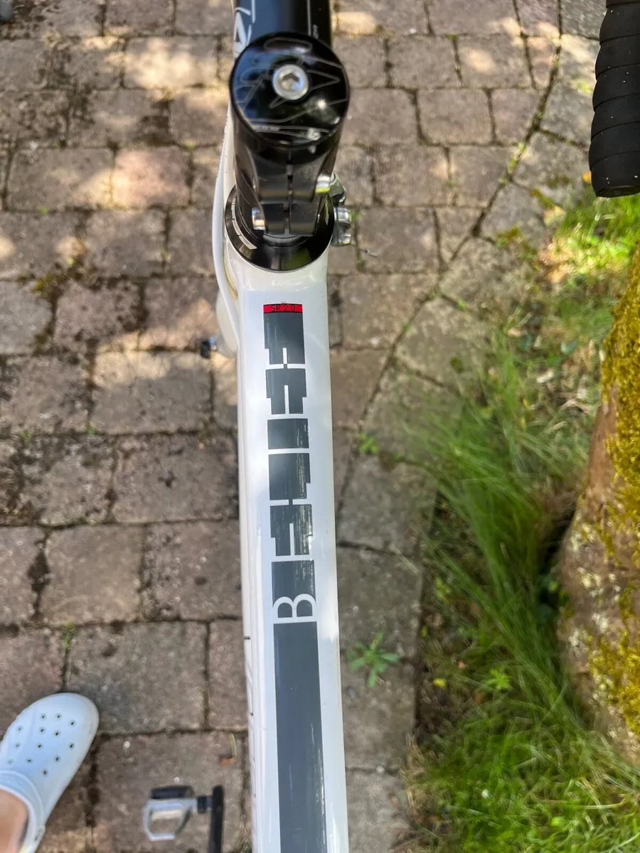 Road bike - Image 3