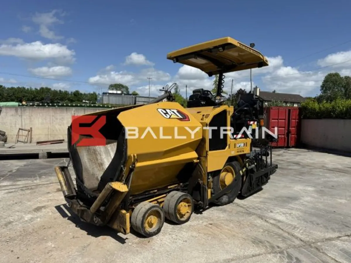 CAT AP300 Asphalt Paver (2024 – Low Hours) - Image 1