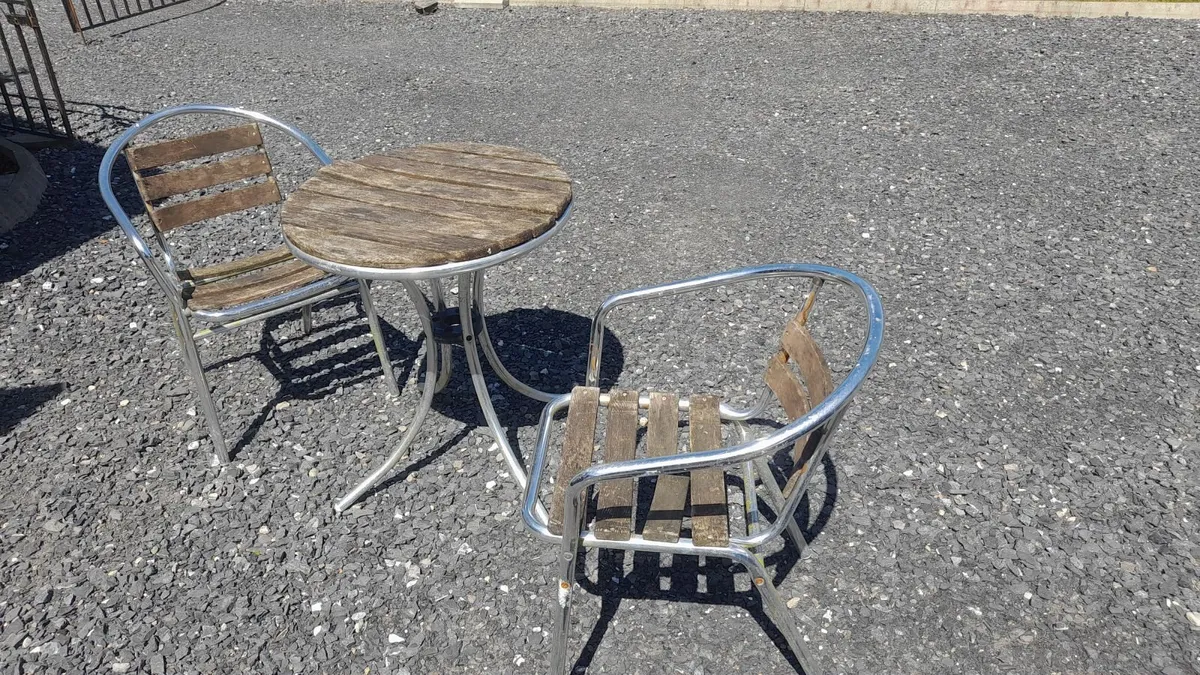 Patio table and chairs - Image 2