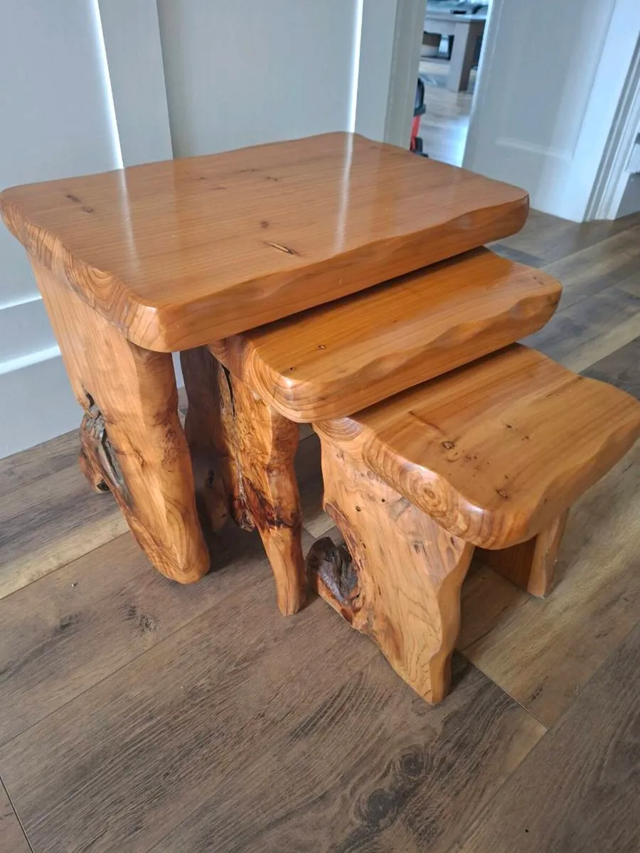 Nest of tables - Image 1