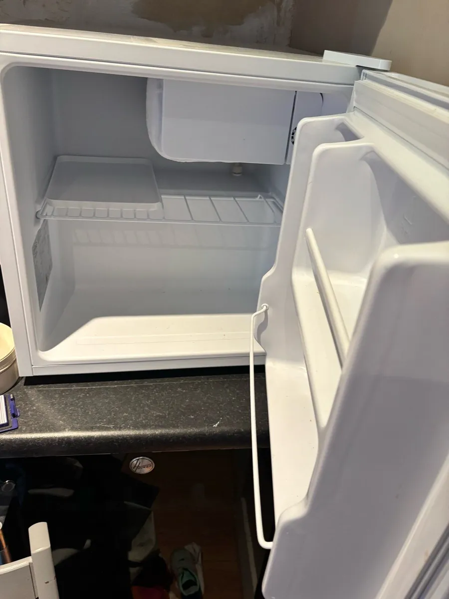 Belling Mini Fridge - Image 2