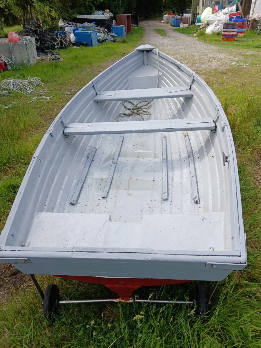 12ft 6 fibreglass punt - Image 4