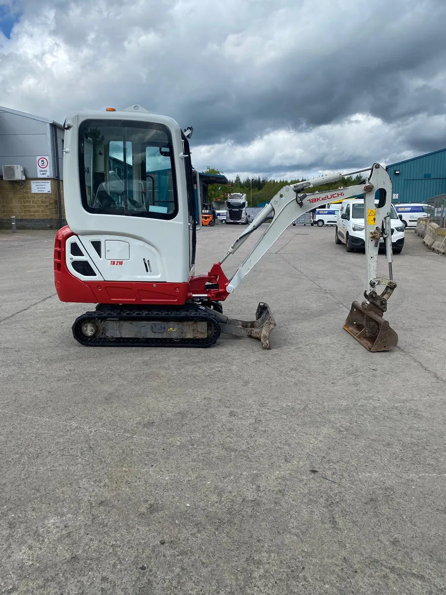 2016 TAKEUCHI TB216 1.5T MINI EXCAVATOR - Image 3