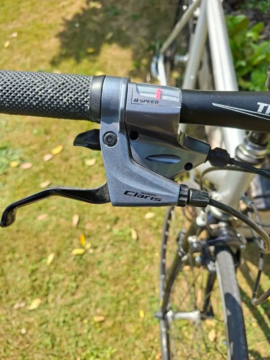 Flat Bar Road Bike - Image 3