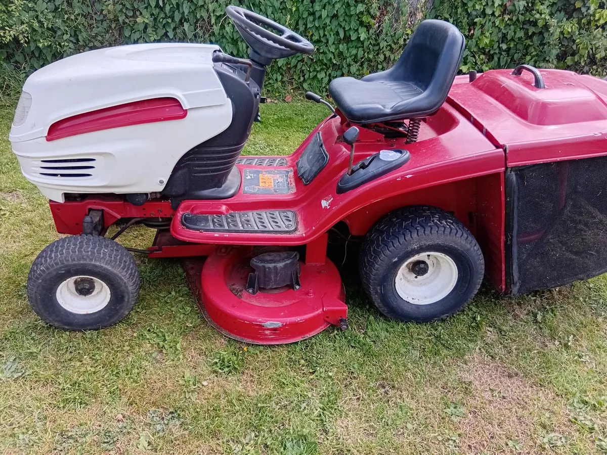 MTD Ride on mower - Image 2