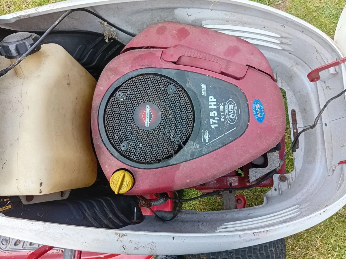 MTD Ride on mower - Image 3