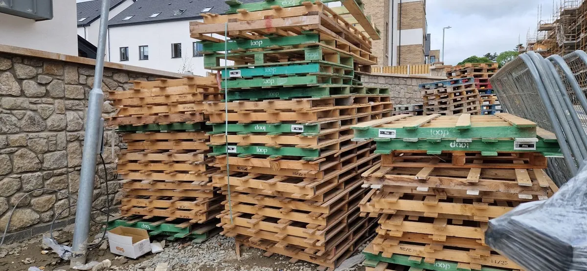 Large Pallets
