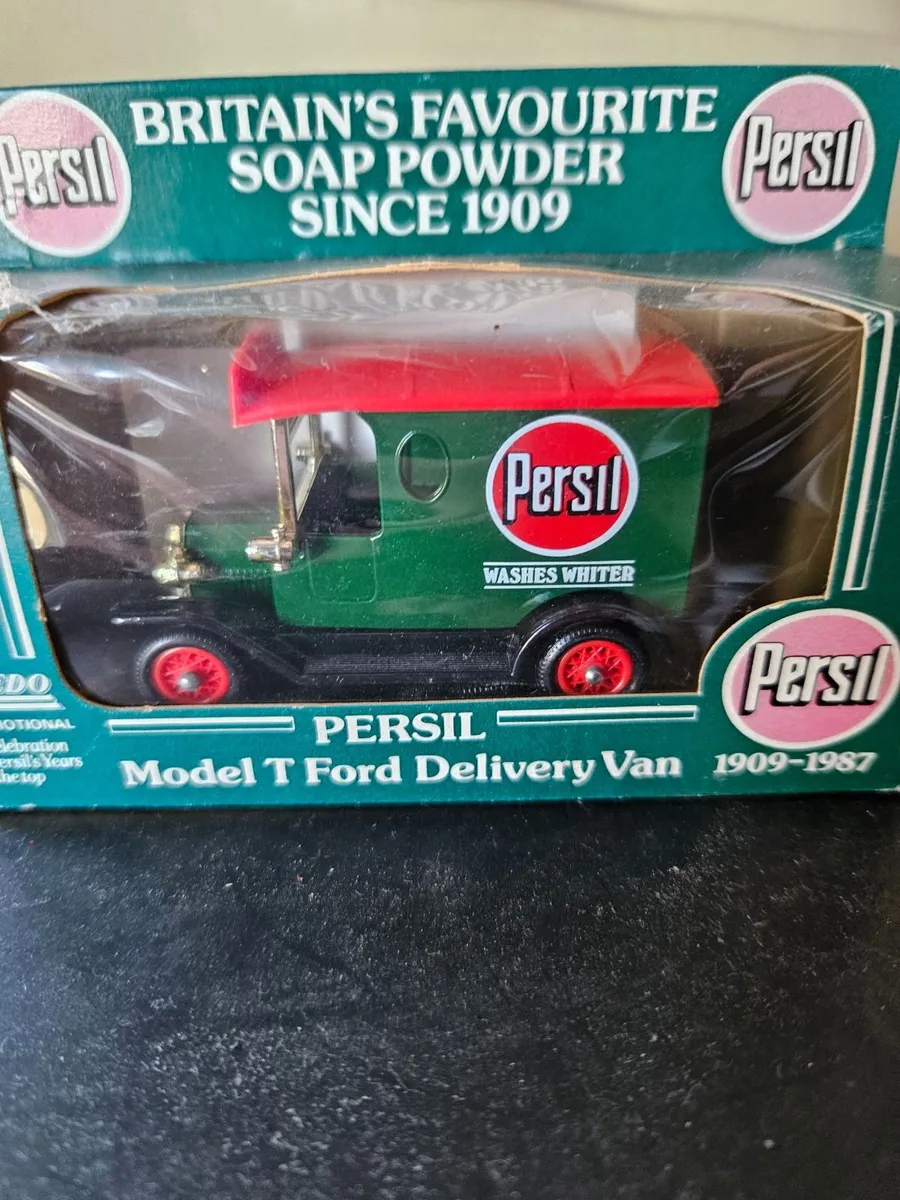 Corgi Lledo Persil Van - Image 2